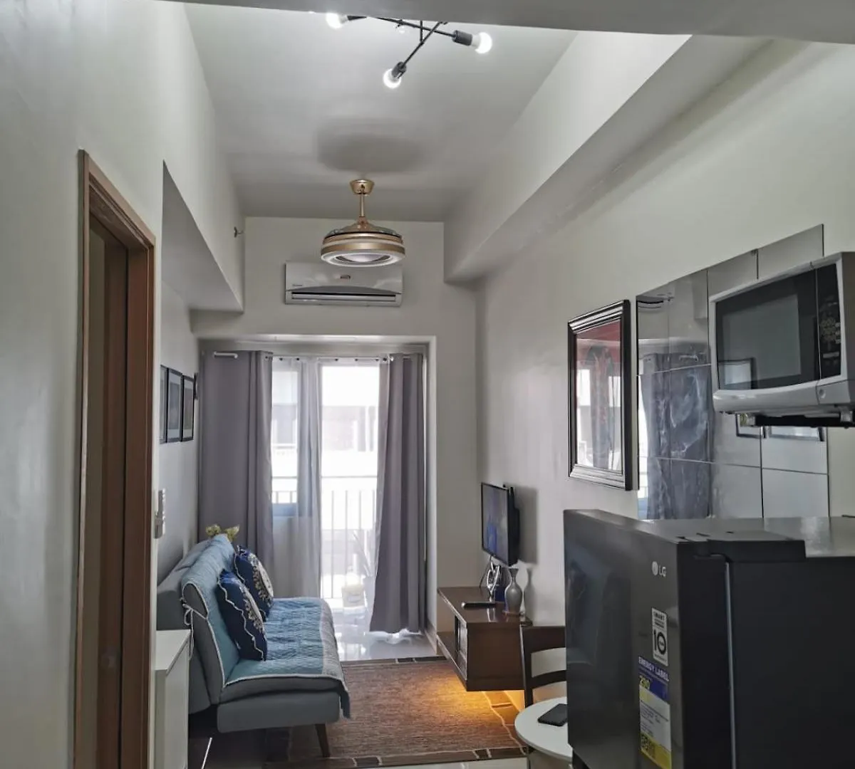 Apartment Mall Of Asia Shore 3 Residence Manila