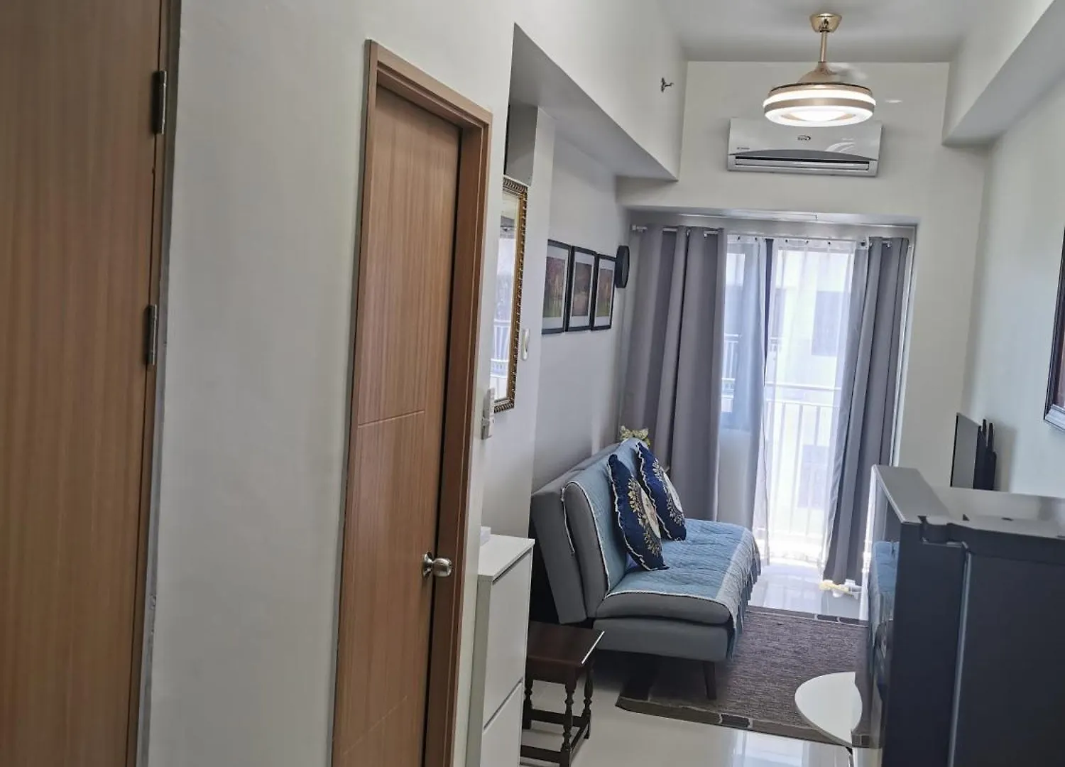 Mall Of Asia Shore 3 Residence Manila